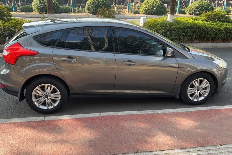 Used Ford Focus 2012 Hatchback 1.6L Automatic Comfort Model
