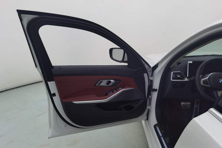 Used BMW 3 Series 2024 325Li M Sport Package
