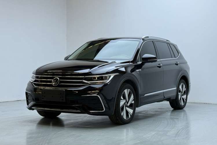 Used Volkswagen Tiguan L 2023 Restyled 330TSI Automatic Two-Wheel Drive R-Line Enhanced Comfort Version