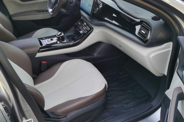 Used BYD Qin PLUS 2023 Champion Edition DM-i 55KM Leading Model
