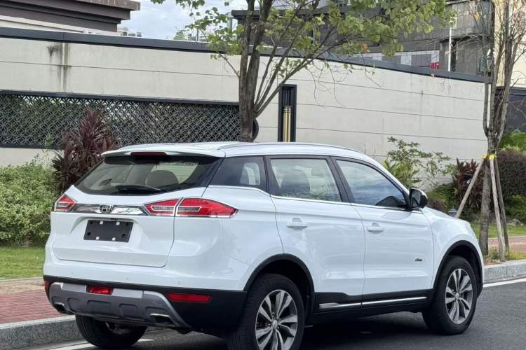 Used Geely Auto Emgrand X7 Sport 2016 1.8TD Automatic ZhiZun Version
