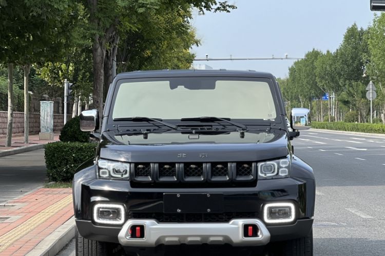 Used Beijing Auto BJ40 2020 2.0T Automatic Four-Wheel Drive Urban Hunter Edition Chivalrous Type
