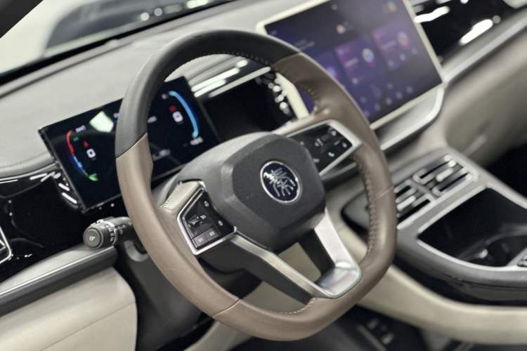 Used BYD Qin PLUS 2023 Champion Edition DM-i 120KM Beyond Model
