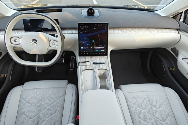 Used Nio ET7 2024 75 kWh Executive Edition
