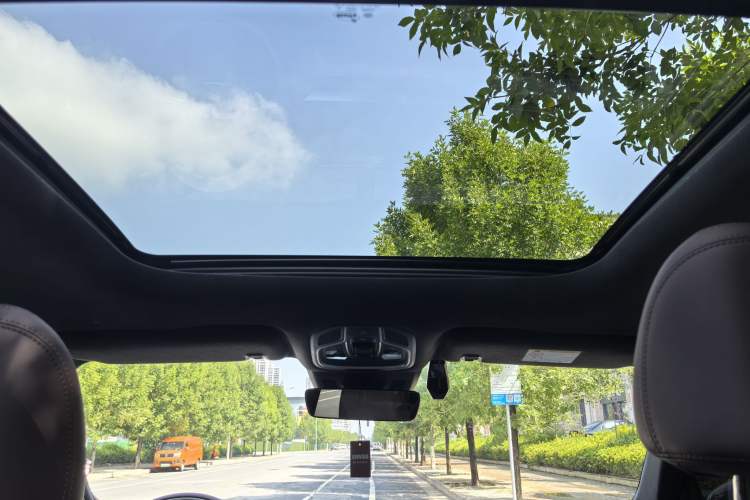 Used Geely Auto Monjaro L 2024 2.0TD High-Power Automatic Two-Wheel Drive Yunqi Version
