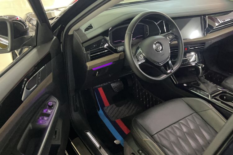 Used Volkswagen Passat 2020 330TSI Luxury Edition China VI