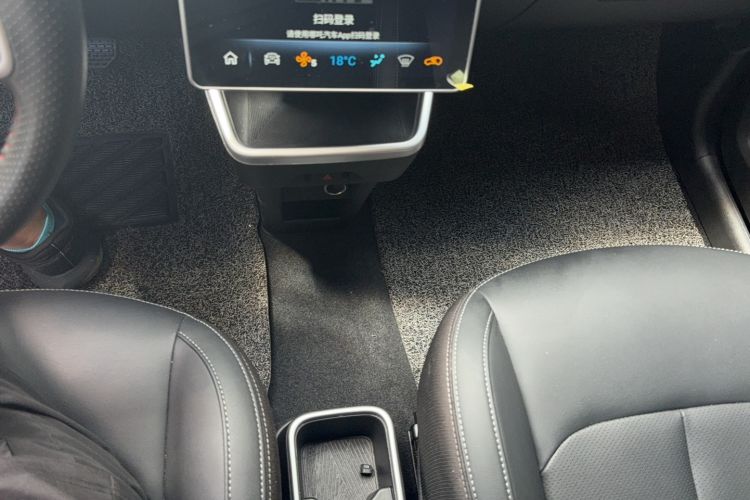 Used NETA V 2021 Long-Range Entertainment Edition Upgrade Model
