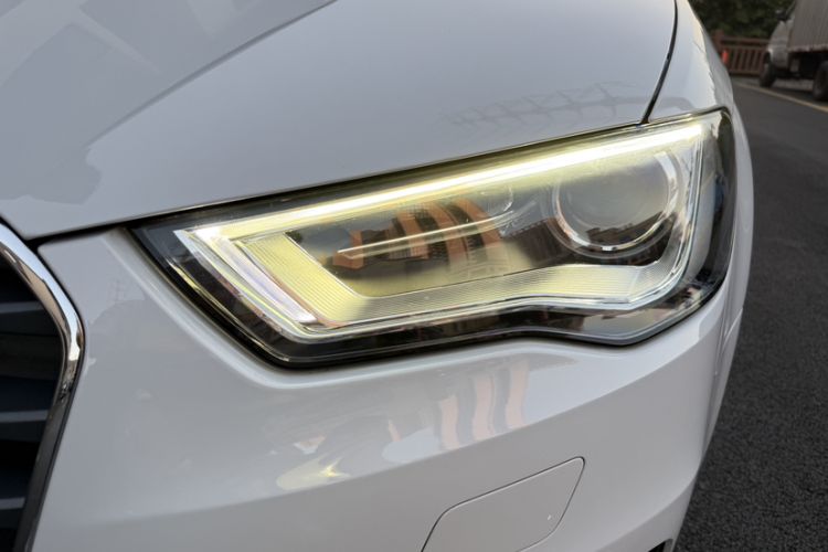 Used Audi A3 2015 Sportback 35 TFSI Millionth Anniversary Intelligent Leading Model
