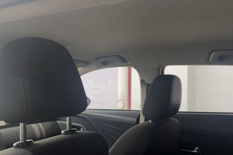 Used ORA iQ 2018 High-Range Version Smart Connectivity Model