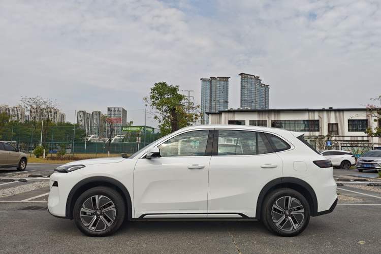 Used  Galaxy Xingjian 7 EM-i 2025 120km Exploration+ Version