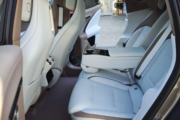 Used  07 2024 Pro+ Range-Extended Edition
