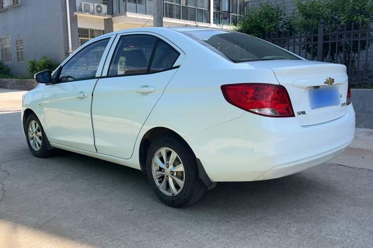 Used Chevrolet Sail 2015 Sail 3 1.5L Manual with Ideal Sunroof Edition
