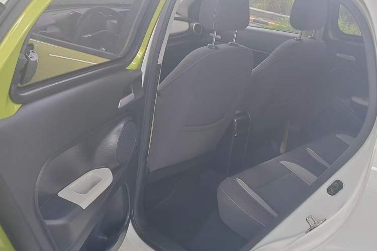 Used ORA Black Cat 2021 301 km Basic Version
