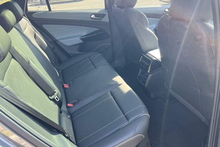 Used Volkswagen ID.4 X 2022 Pure Long-Range Edition
