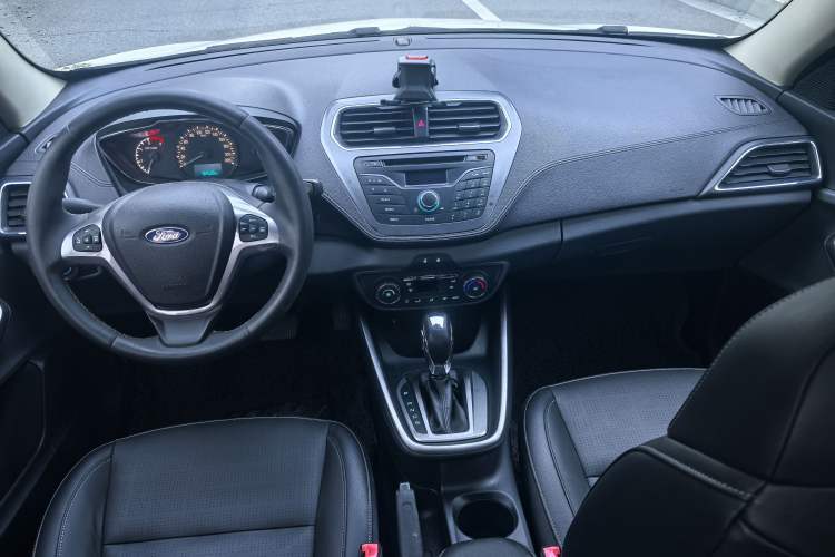 Used Ford Escort 2015 1.5L Automatic Fashion Model
