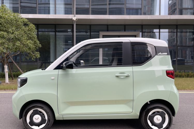 Used Wuling Hongguang MINIEV 2022 Macaron Fashion Model Lithium Iron Phosphate
