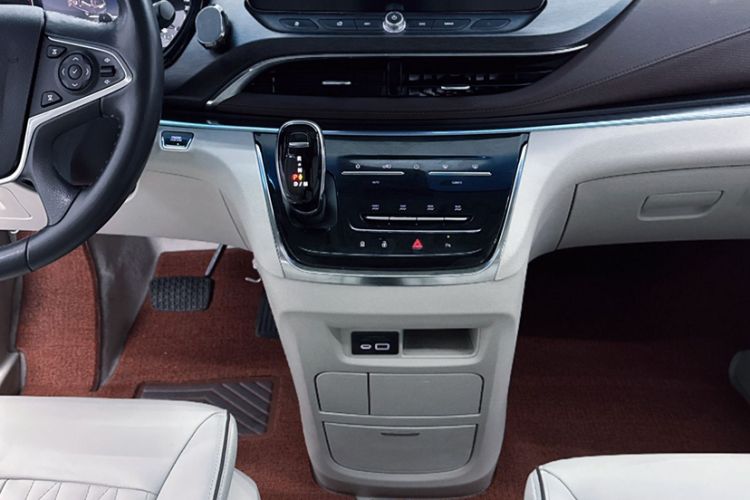 Used Buick GL8 2022 Land Business Class 652T Luxury Model
