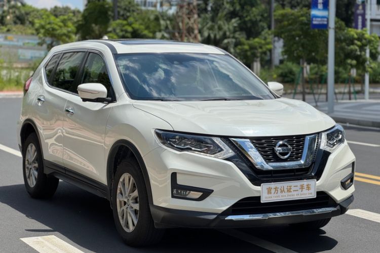 Used Nissan X-Trail 2023 Classic 2.0L Two-Wheel Drive Smart Connect Premium Edition
