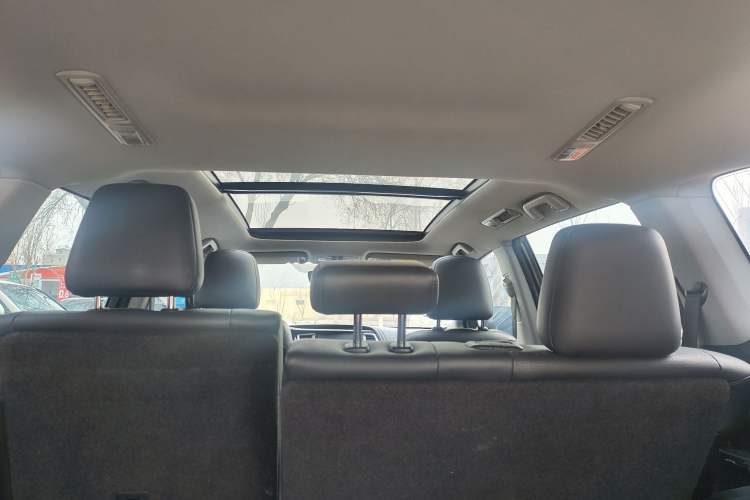 Used Toyota Highlander 2018 2.0T Four-Wheel Drive Prestige Version 7 Seats China VI Standard