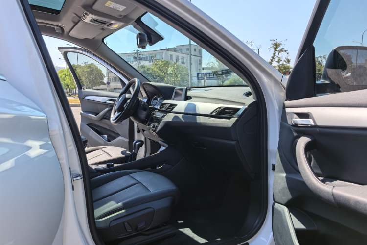 Used BMW X1 2019 sDrive20Li Leading Model
