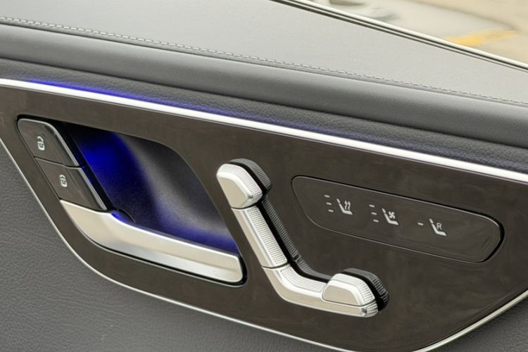 Used Mercedes-Benz C-Class 2023 Second Facelift C 260 L Sport Edition
