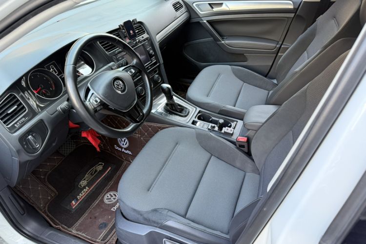 Used Volkswagen Golf 2018 230TSI Automatic Comfort Model
