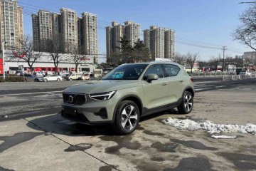 Used Volvo XC40 2024 B4 4x4 Smart Luxury Edition