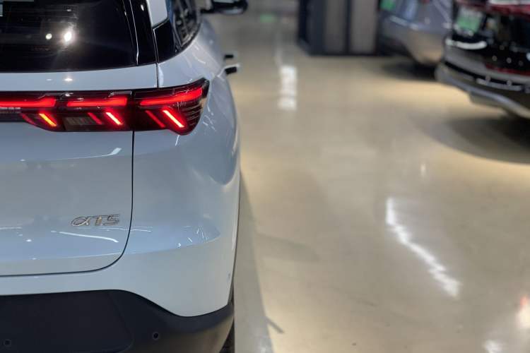 Used ARCFOX Alpha T5 2024 520 MAX
