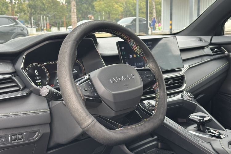 Used Lynk & Co 06 2023 Remix 1.5T Hero
