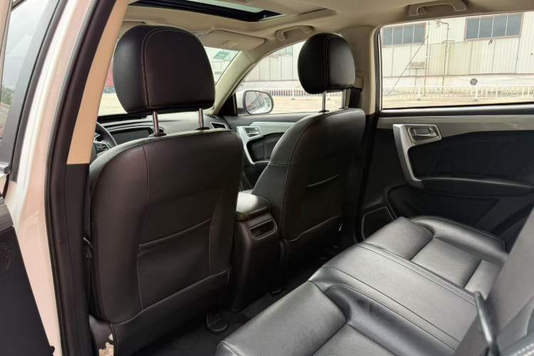 Used Geely Auto Vision X6 2016 1.8L Manual Luxury Edition
