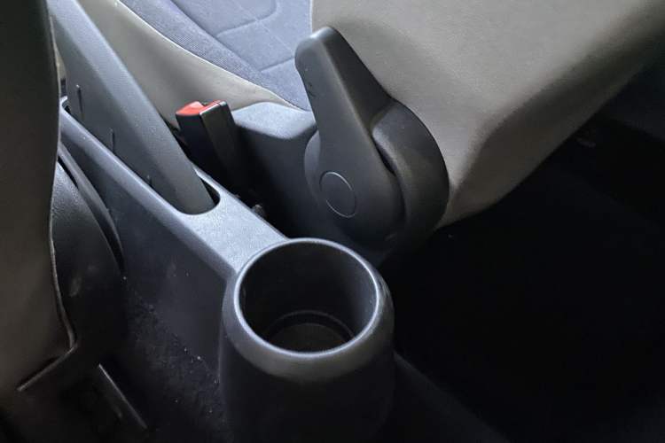 Used Volkswagen up! 2015 1.0L move up!
