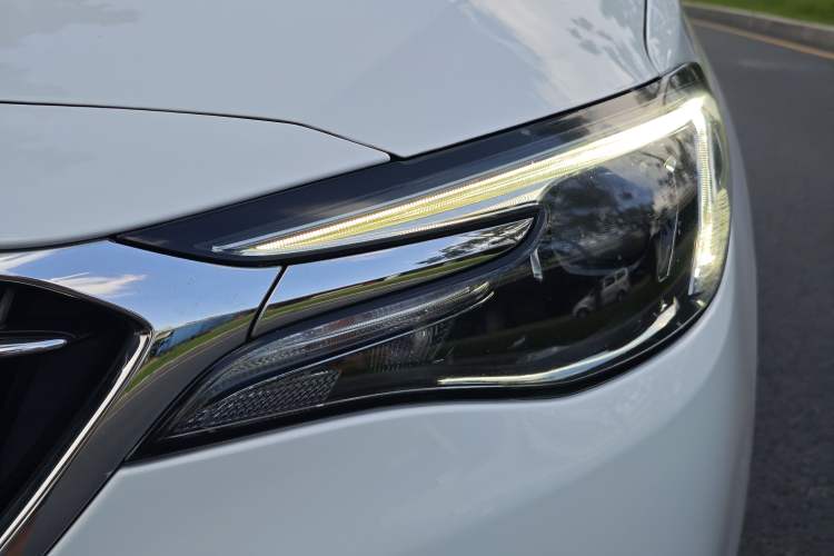 Used Buick GT 2018 18T Automatic Elite Model
