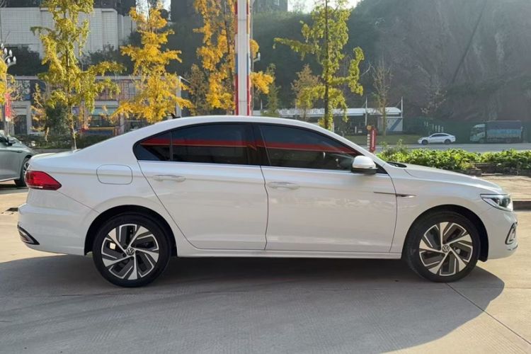 Used Volkswagen Bora 2024 300TSI DSG Prestige Edition
