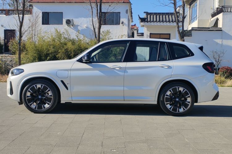 Used BMW iX3 2023 Leading Type