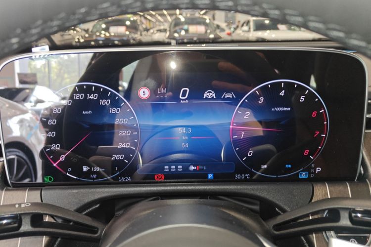 Used Mercedes-Benz E-Class 2024 Refresh E 300 L Stylish Edition
