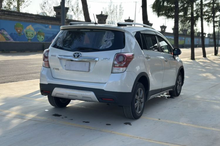 Used Toyota Verso 2015 180E CVT Crossover Edition
