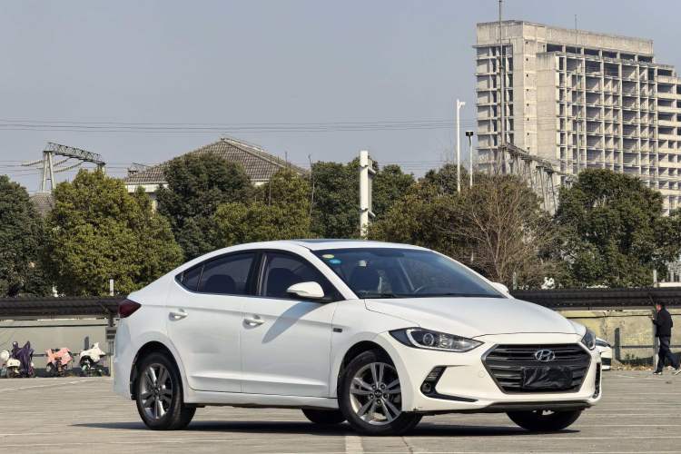Used Hyundai Elantra 2016 1.4T Dual-Clutch Xuan Dong · Dynamic Version