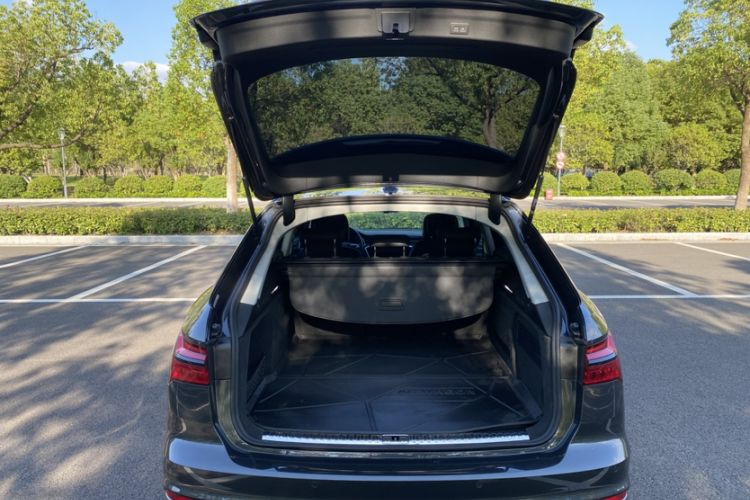 Used Audi A6 2023 allroad quattro 55 TFSI Prestige Off-Road Model
