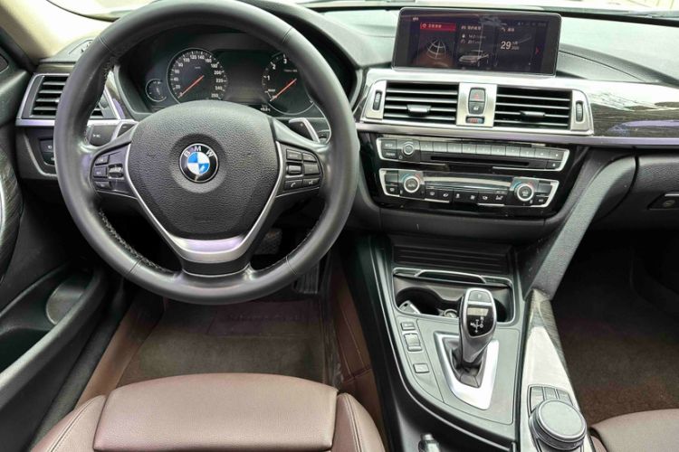 Used BMW 3 Series 2018 320Li Leading Luxury Package
