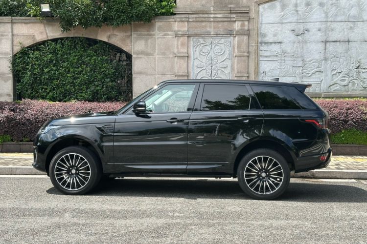 Used Land Rover Range Rover Sport 2020 3.0 L6 SE