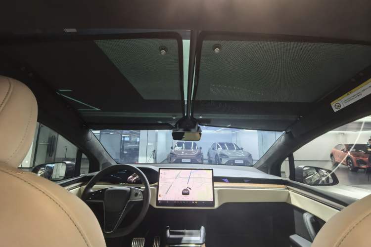 Used Tesla Model X 2023 Dual-Motor All-Wheel-Drive Version