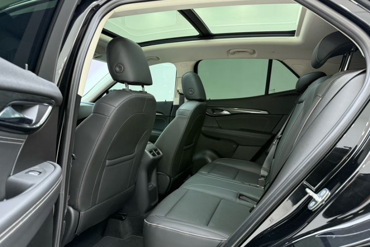 Used Buick Envision 2022 Facelift Encore S 552T Two-Wheel-Drive Luxury Model
