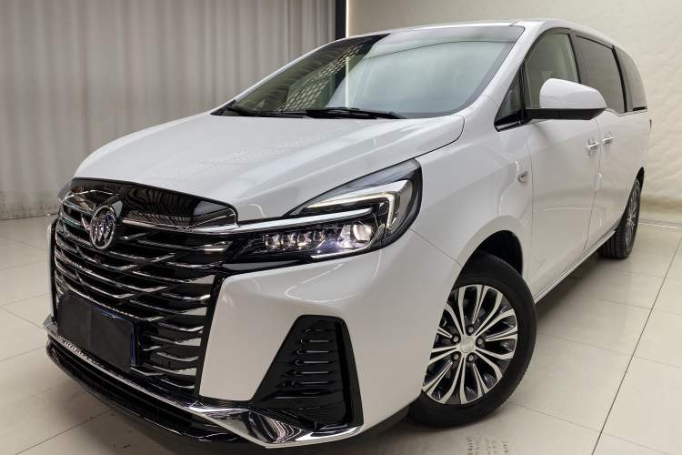 Used Buick GL8 2023 Facelifted Land Cruiser Executive Luxury Version
