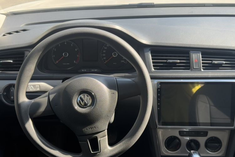 Used Volkswagen Lavida 2017 1.6L Automatic Comfort Edition
