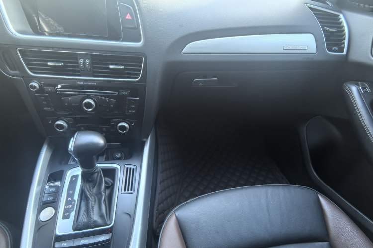 Used Audi Q5 2017 Plus 40 TFSI Technology Model