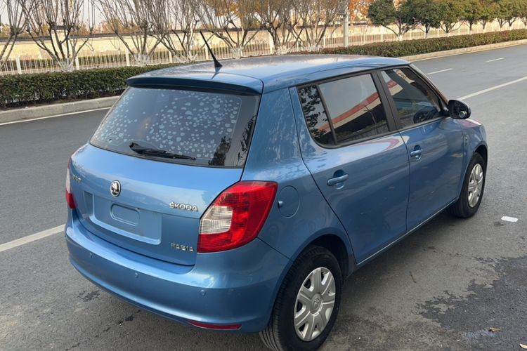 Used Skoda Fabia 2014 1.4L Manual Crystal Edition