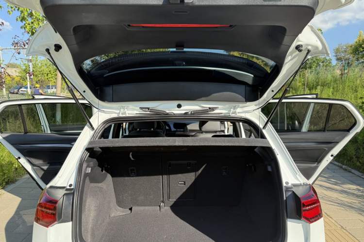 Used Volkswagen Golf 2021 280TSI DSG R-Line
