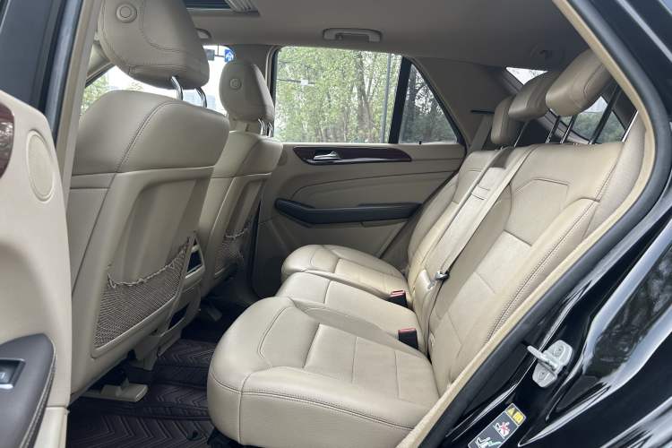 Used Mercedes-Benz M-Class 2015 ML 320 4MATIC