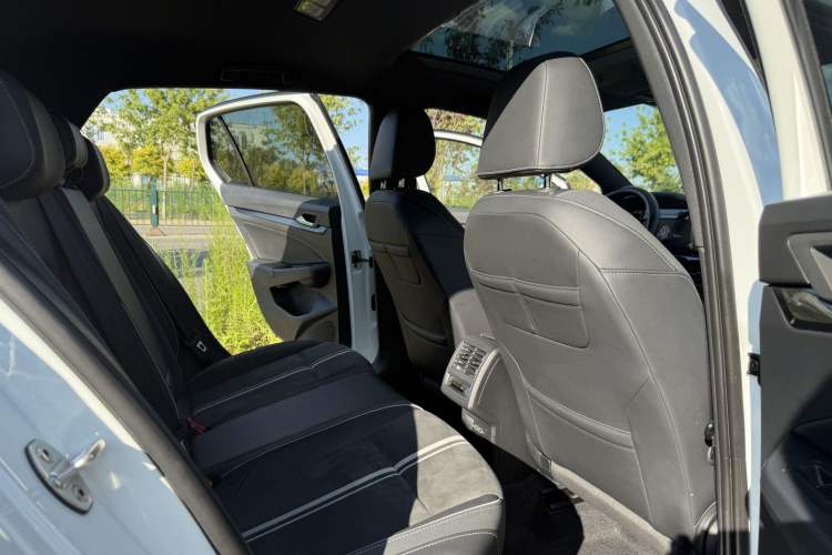 Used Volkswagen Golf 2021 280TSI DSG R-Line
