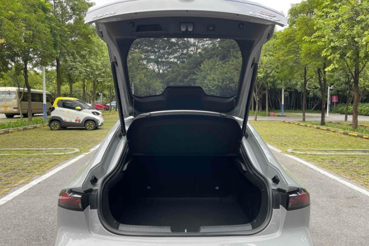 Used Changan UNI-V 2022 1.5T Prestige Version
